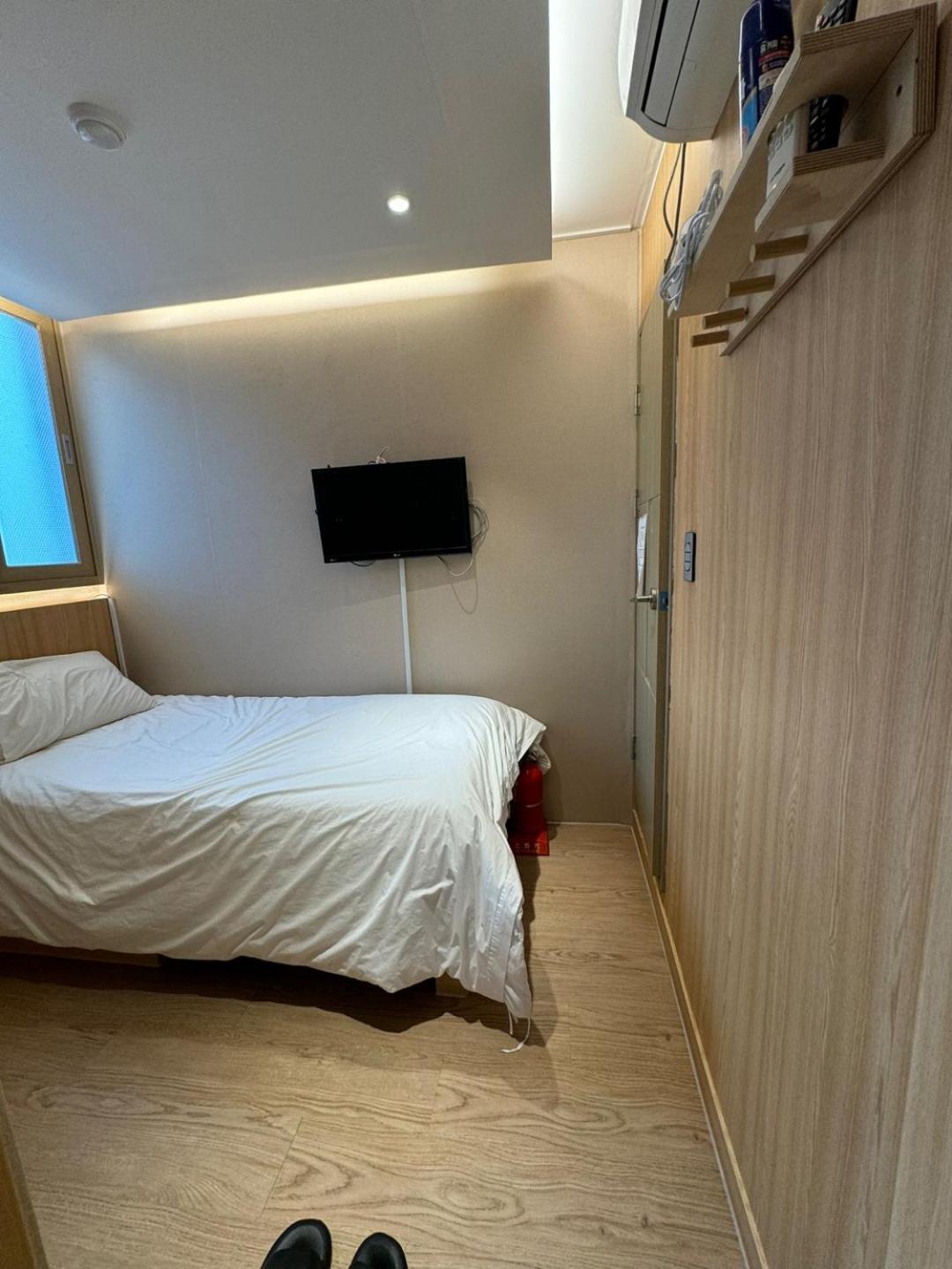 Well Plus Guest House Сеул Екстер'єр фото